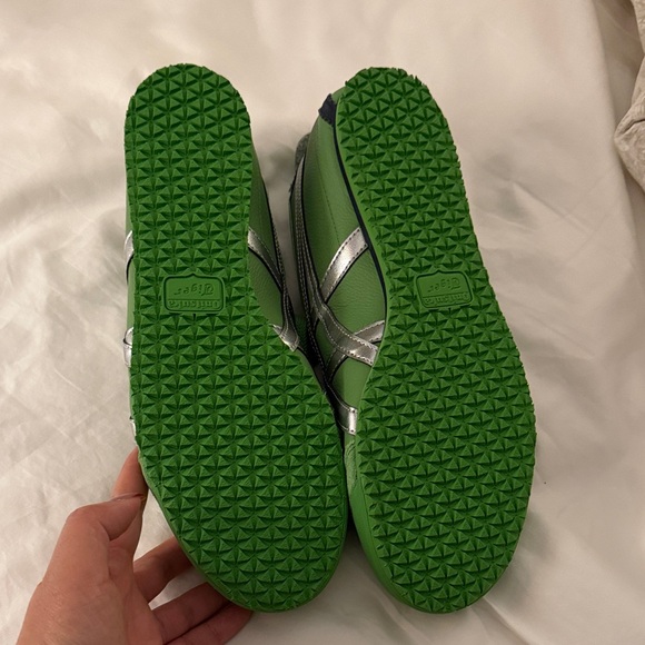 Onitsuka Tiger Shoes - Picture 4 of 6